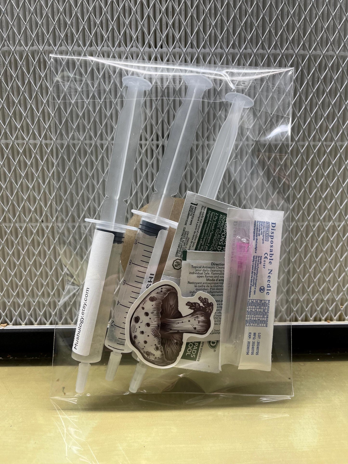 Organic King Oyster Mushroom Liquid Culture for Grain Spawn Inoculation- Grow mushrooms indoors