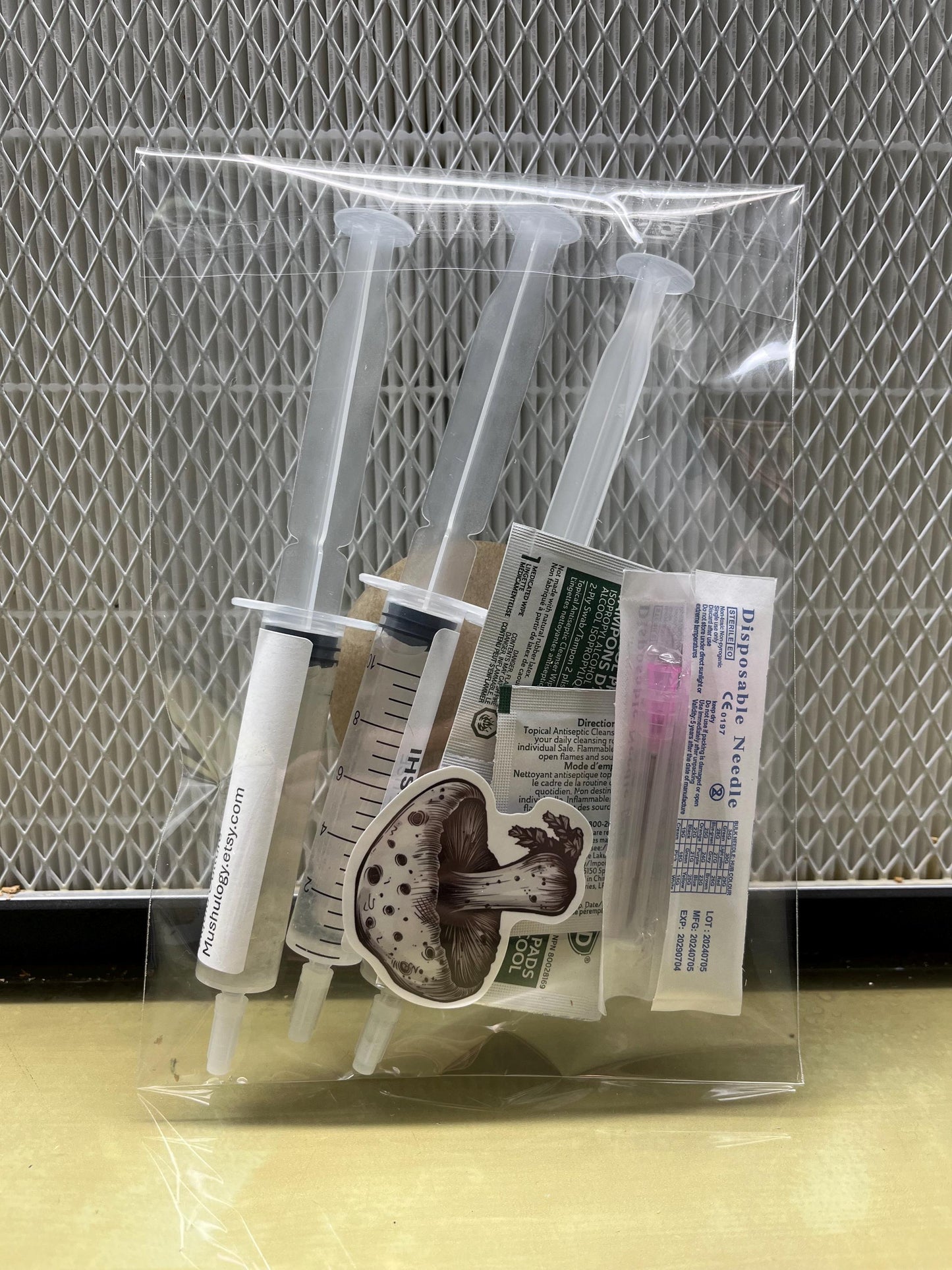 Premium Pink Oyster Mushroom Liquid Culture for Grain Spawn Inoculation- Grow mushrooms indoors